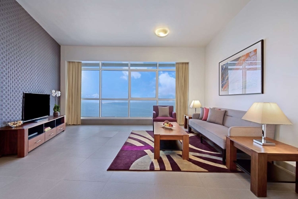 Curve Hotel (Doha)
